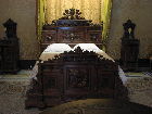 altes Schlafzimmer im Palazzo Parisio