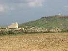 Blick auf die San Dimitri Kappelle und das Gorden Lighthouse